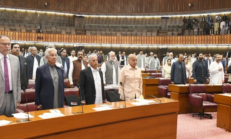 Que se passe-t-il si une motion de censure est adoptée en France