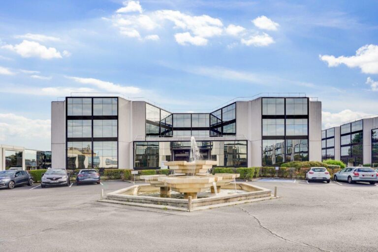 Comment trouver une agence BNP Paribas à Pontoise ou Pothuis 30 batiment moderne de bnp paribas a pontoise