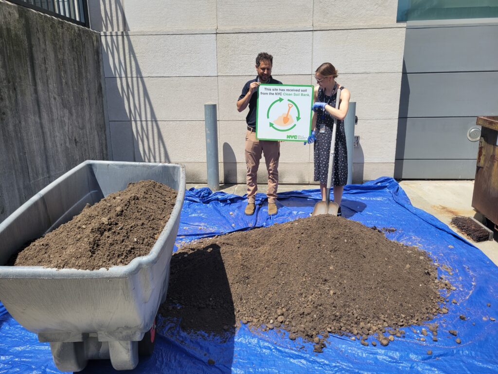 Comment trouver de l’argent par terre : astuces et conseils pratiques