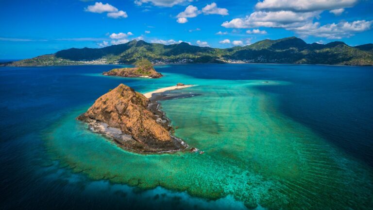 paysage tropical de mayotte avec ses lagons