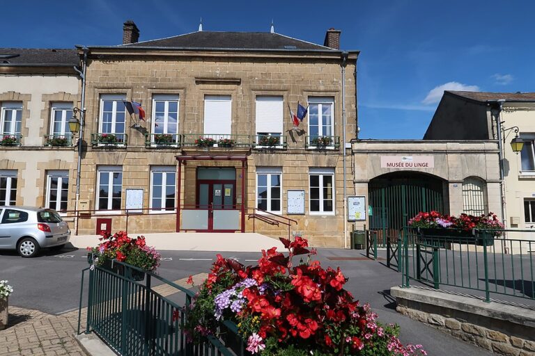 photo de la mairie de montcy notre dame