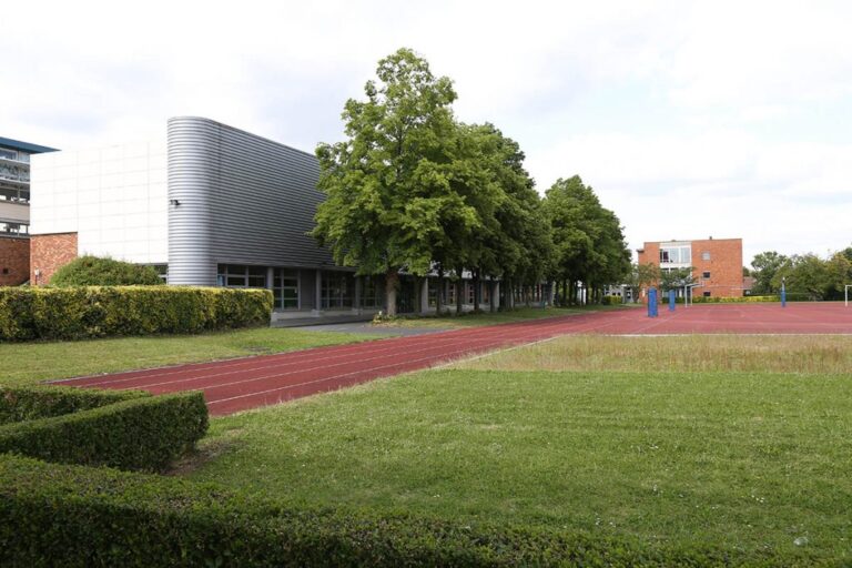 photo du lycee edmond labbe en exterieur