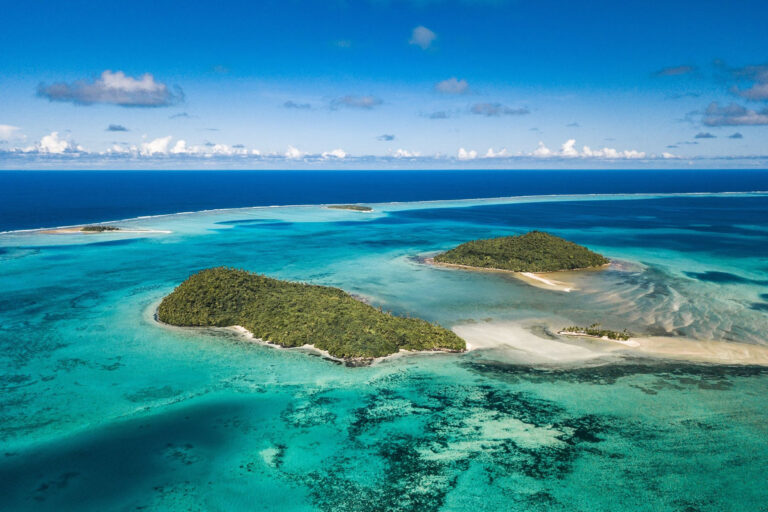 plage paradisiaque des iles wallis et futuna