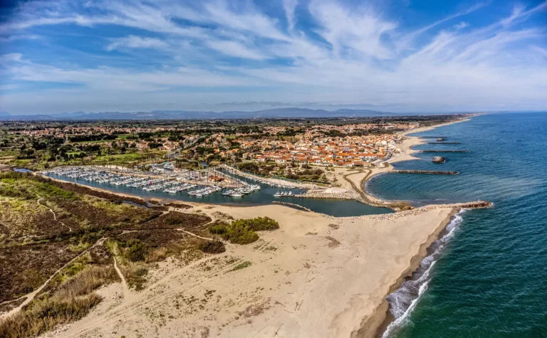 pourquoi visiter sainte marie de la mer dans les pyrenees orientales