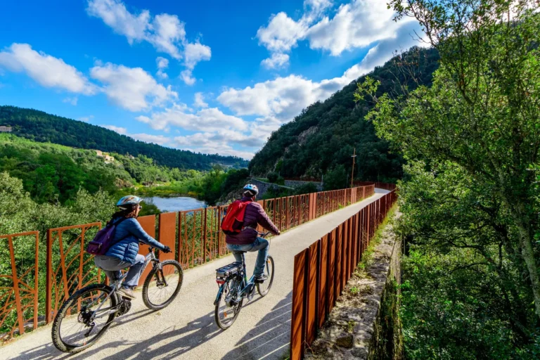 Quel est l'état actuel des routes en Haute-Loire 12 routes sinueuses en haute loire a lautomne
