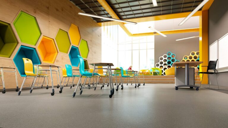 Quel est le programme éducatif au Lycée La Tour des Dames 40 salles de classe modernes et dynamiques