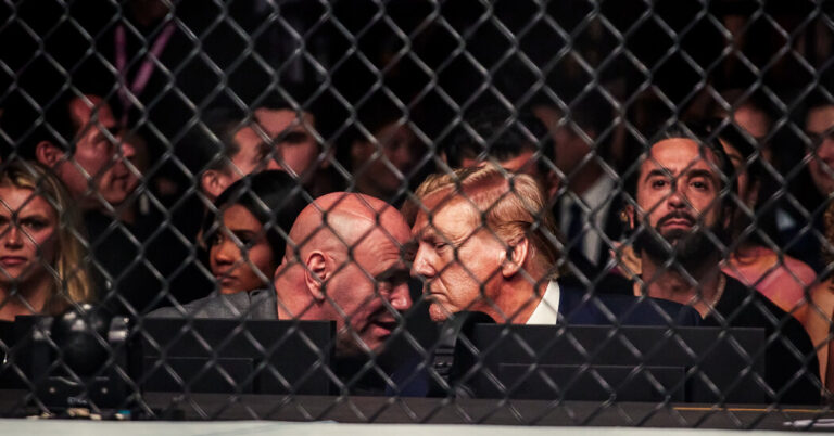 un groupe de personnes discutant de lufc