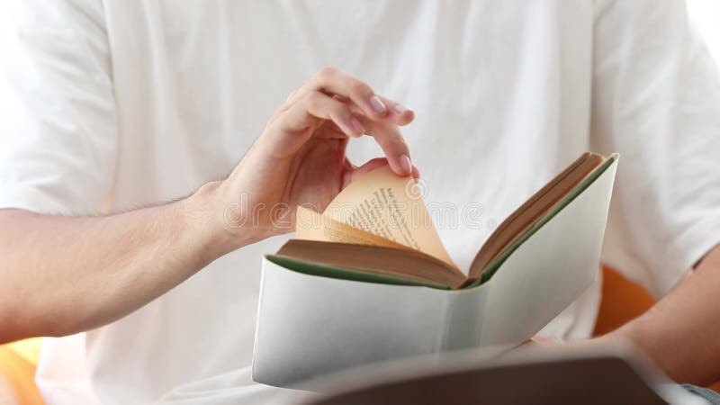 Que signifie l'expression "un jour une page" 6 Que signifie l’expression « un jour une page »