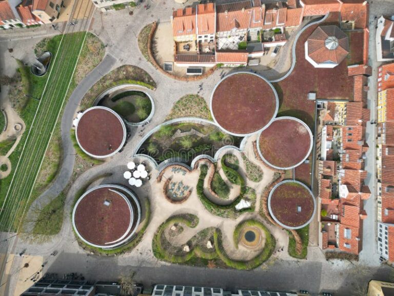 vue aerienne dune ville moderne innovante