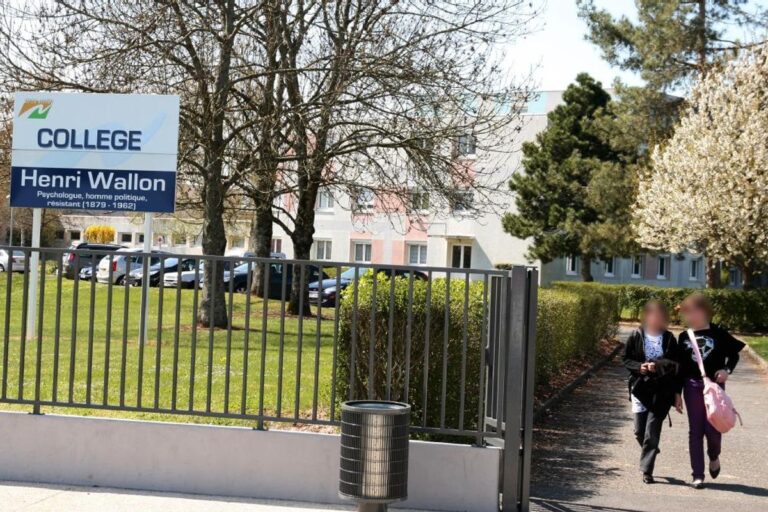 vue du college henri wallon a varennes vauzelles