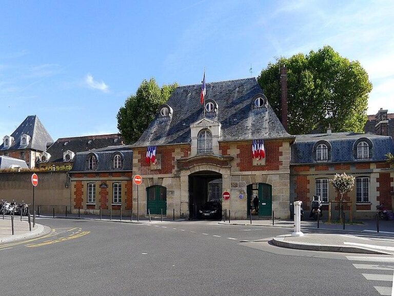 Que savoir sur l'institut Alfred Fournier à Chemin Vert 1 vue exterieure de linstitut alfred fournier