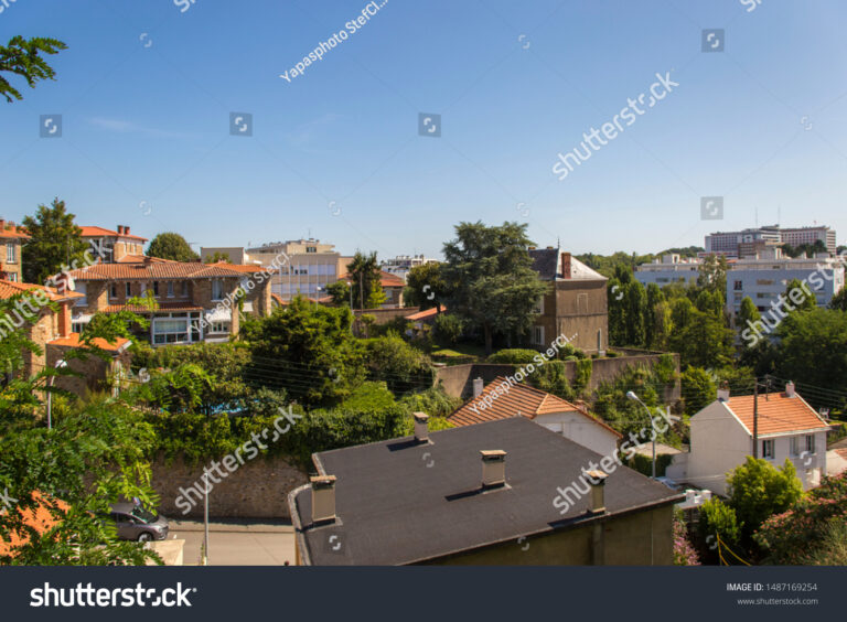 vue panoramique de la roche sur yon