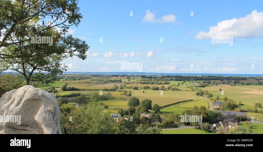 Pourquoi visiter le Mont Dol de Bretagne lors de votre prochain voyage 1 vue panoramique du mont dol