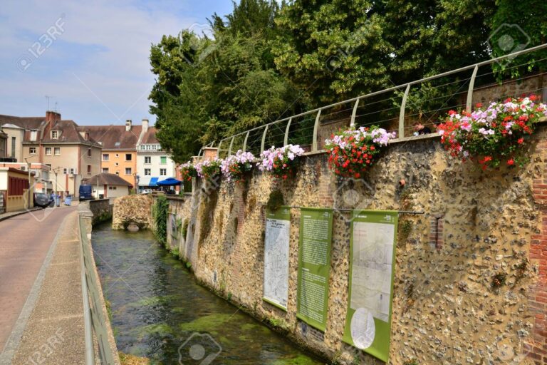 vue panoramique du port devreux